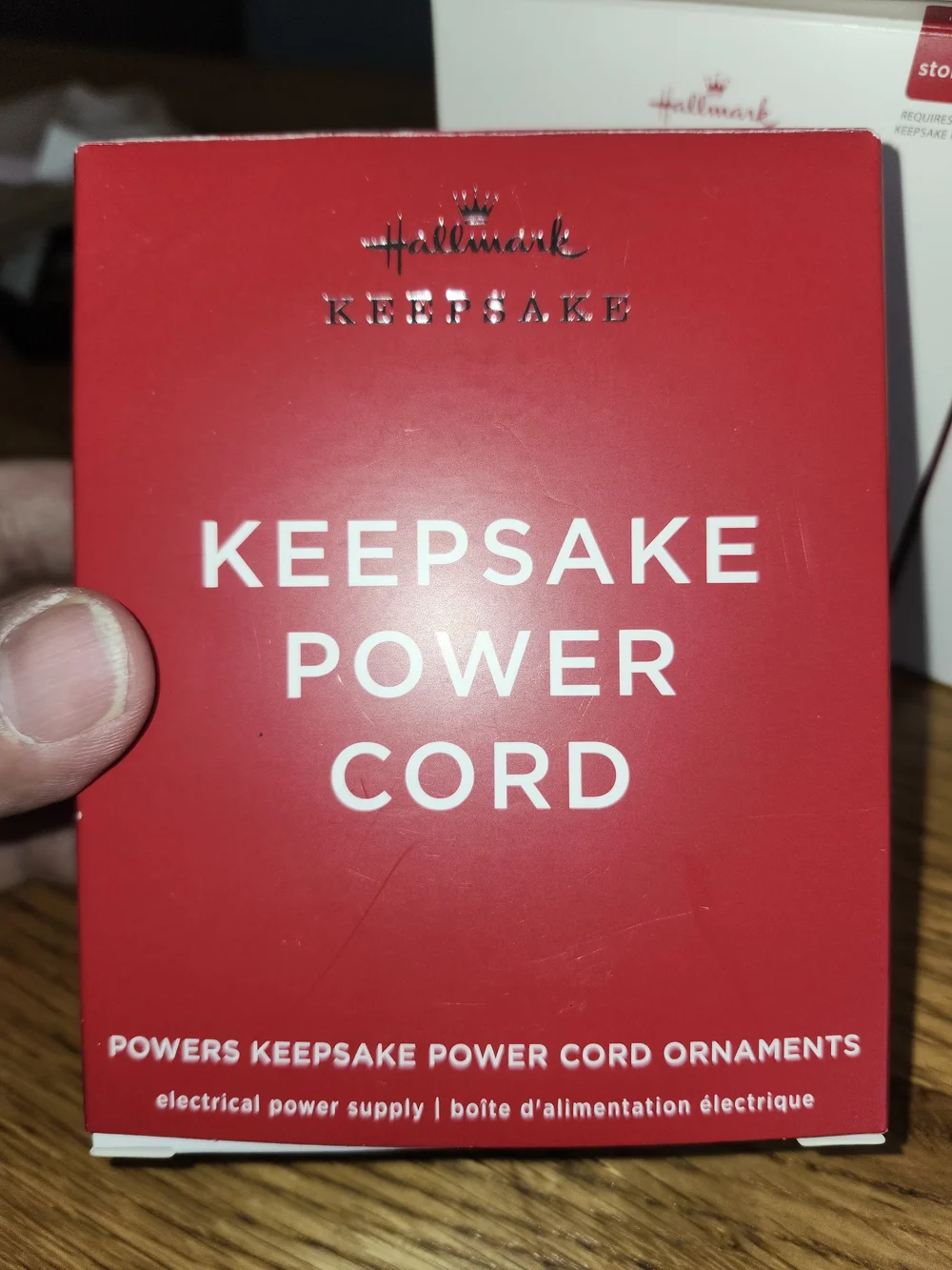 Hallmark keepsake 2018 set peanuts +power cord